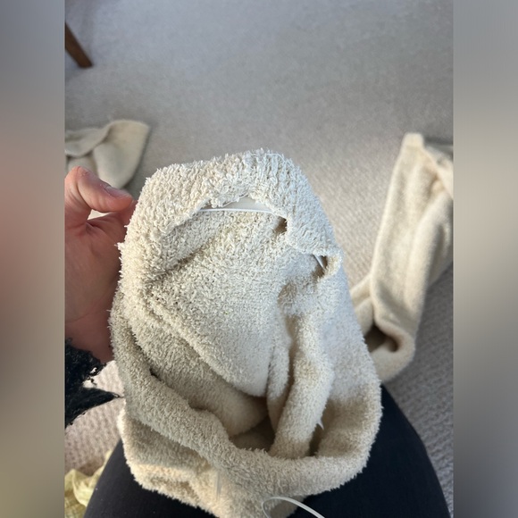 Fuzzy matching set — crop top and lounge pants - Picture 5 of 9